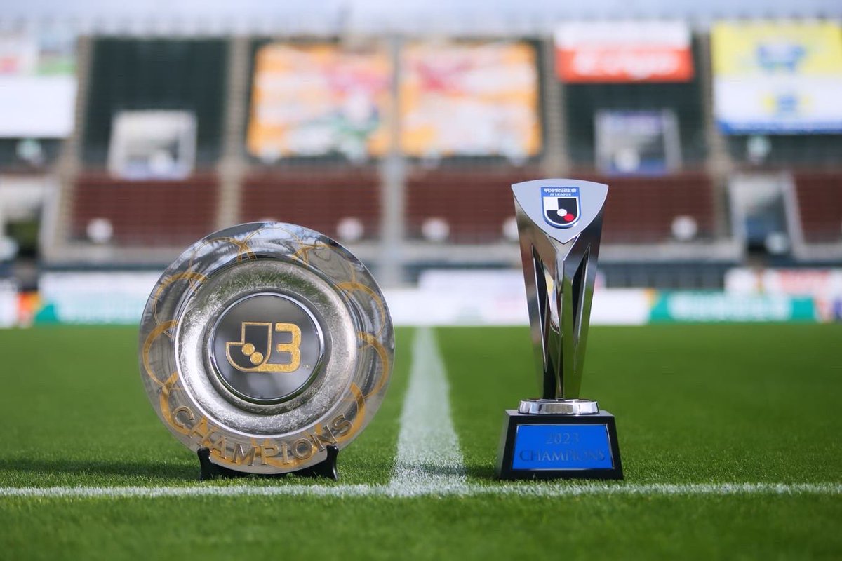 J3優勝🏅&amp;J2昇格⤴️
プロ一年目から貴重な経験をさせてもらいました！
愛媛FC最高！！！
#愛媛FC 
#愛媛FCアカデミー
#チームGK
#牧口一真