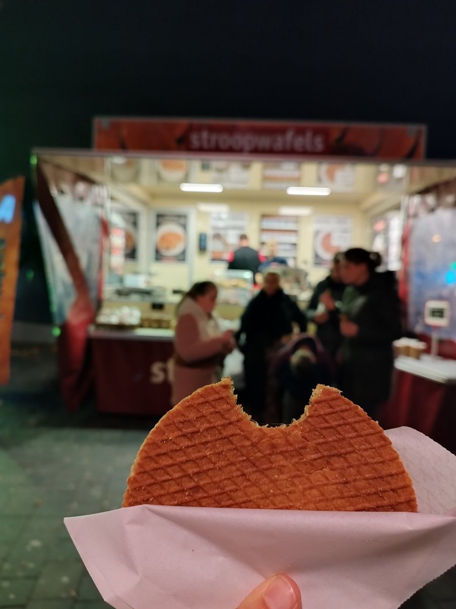Mariana Monteiro (@mari_comonteiro) on Twitter photo Science, friendship, glowing buildings and warm stroopwafel.
Thanks <a href="/SpinCat_EU/">SpinCat2021</a> <a href="/MartaCFigueired/">Marta Figueiredo</a> for the invite, it was a pleasure being in Eindhoven! Science, friendship, glowing buildings and warm stroopwafel.
Thanks <a href="/SpinCat_EU/">SpinCat2021</a> <a href="/MartaCFigueired/">Marta Figueiredo</a> for the invite, it was a pleasure being in Eindhoven!