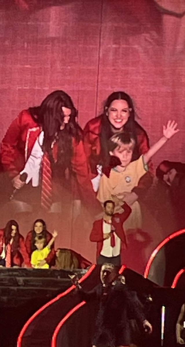 qgperronito's tweet photo. Maite e Manu = BFFs

📷@purpxsex https://t.co/AwWgBw9ZAK