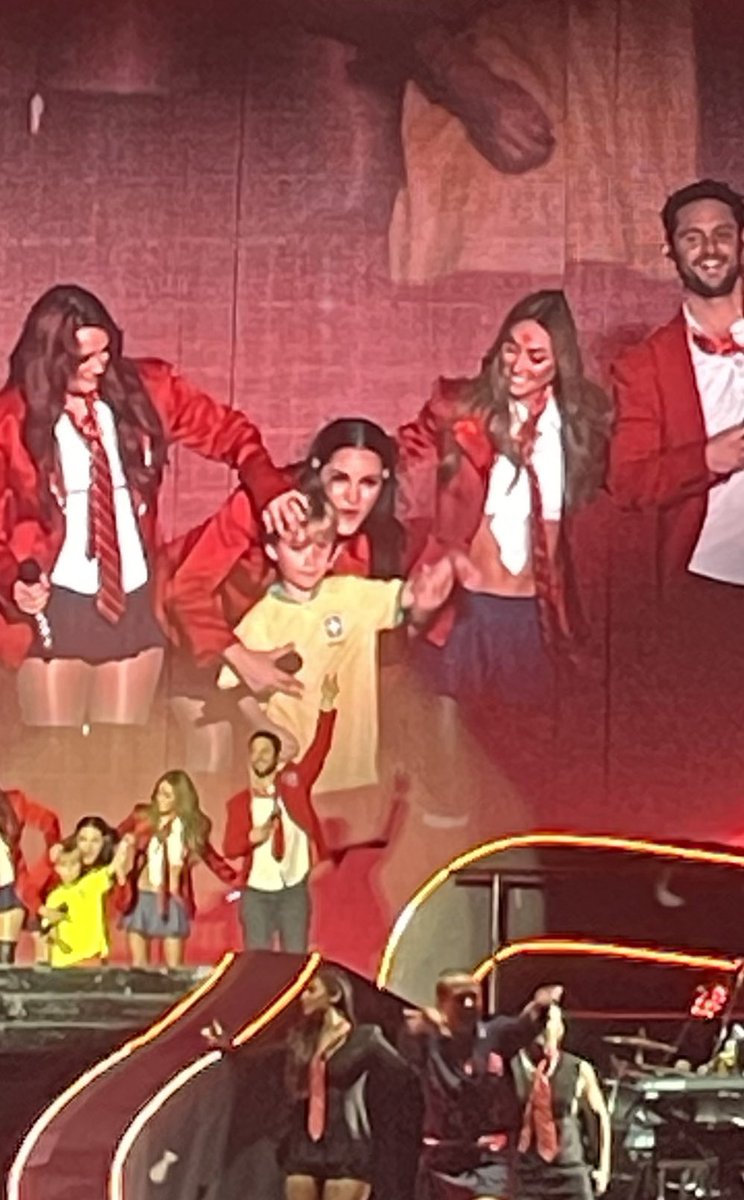 qgperronito's tweet photo. Maite e Manu = BFFs

📷@purpxsex https://t.co/AwWgBw9ZAK
