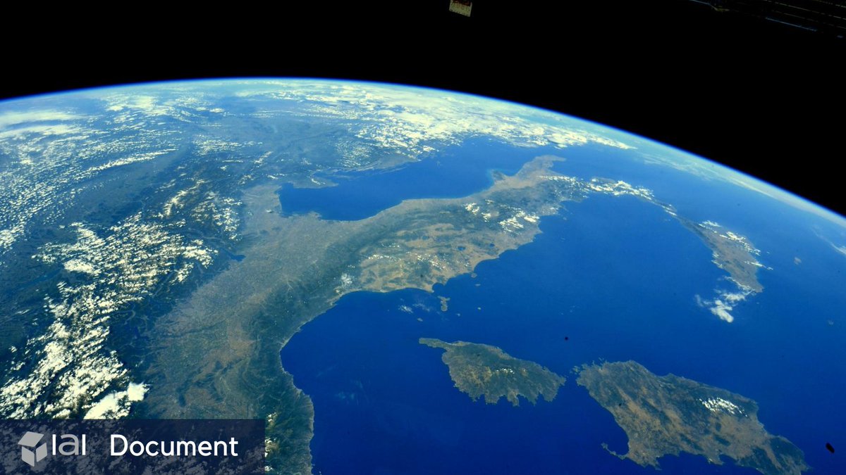 IAIonline's tweet photo. La nuova #Strategiaspaziale Ue presenta sfide e opportunità per l'Italia. La collaborazione con i partner europei e l'esperienza 🇮🇹 nel settore potranno assicurare iniziative allineate alle esigenze nazionali
#IAIDocument di @CrediOttavia e @mavimassarin➡️ https://t.co/E82jYW7dj0 https://t.co/wYQzAKzoUf