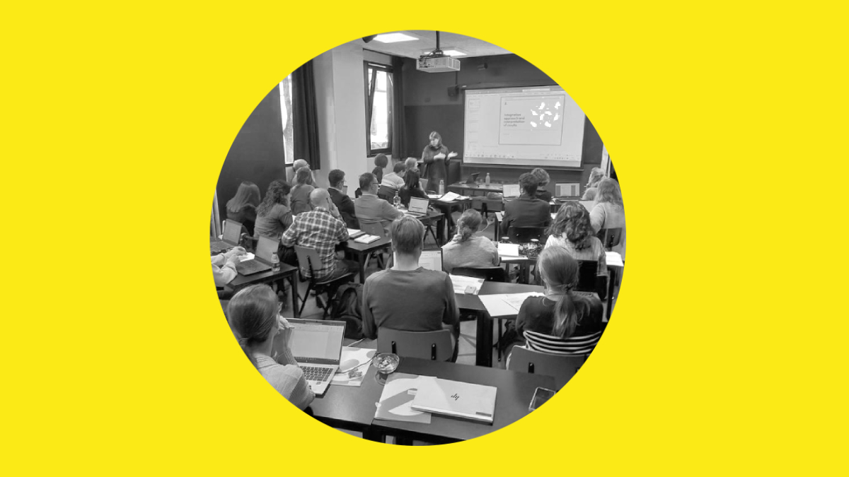 ORIENTING tweet media