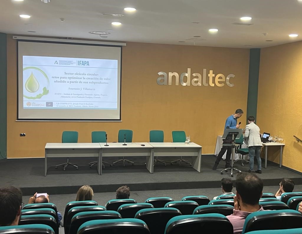 LCompolive's tweet photo. 🔴 📷 DIRECTO #workshop #LIFEComp0live
👇
https://t.co/RcNJxjthPI
👨🔬Investigadores de prestigio de @IfapaJunta abordan los retos para optimizar la creación de valor añadido a partir de sus subproductos del olivar https://t.co/jCBKsNoRBS
