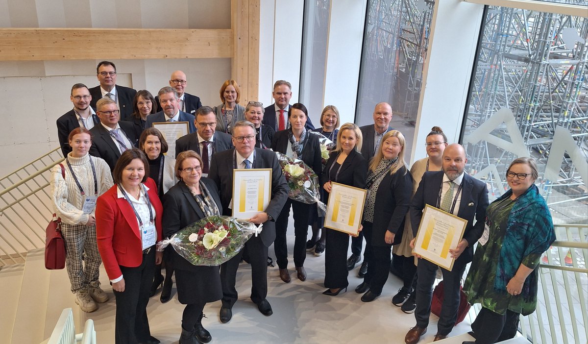 Opetushallitus onnittelee ammatillisen koulutuksen laatupalkinnon saajia AEL-Amiedu Oy:tä ja Itä-Savon koulutuskuntayhtymää sekä kunniamainintojen saajia Pohjois-Karjalan koulutuskuntayhtymä, Riveriaa ja Suomen Diakoniaopistoa - SDO Oy:tä! 1/2