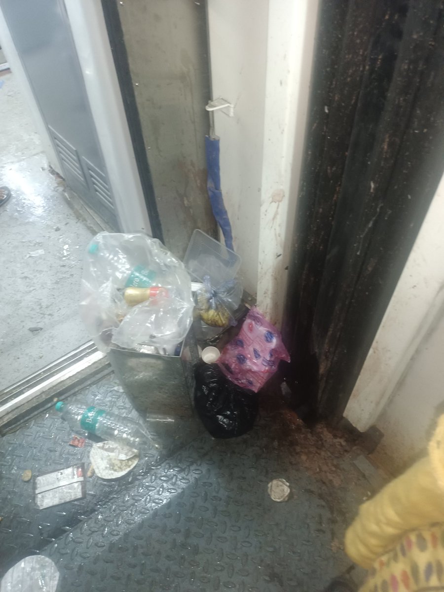 ShippingShree's tweet photo. This is the Indian railways AC 3 Compartment and i am much more time to raise a complaint to IRCTC official website but still not respond anyone
@RailwaySeva @IRCTCofficial https://t.co/VOTBQI84hc