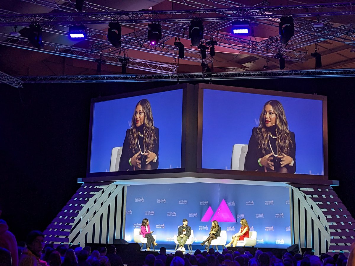 At #WebSummit this week with <a href="/_WYKDigital/">WYK</a>!

First panel of the day was about generative AI in marketing &amp; advertising - an unsurprisingly popular topic.

<a href="/sberrynyc/">Simone Berry 🇯🇲</a> on AI: "Instead of doing the mundane I have time for strategy, creative... The future of work is changing"