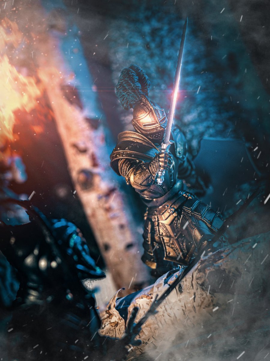 toyetic40s's tweet photo. KNIGHT FIRE 

#GoldKnight #MythicLegions #FourHorsemenStudios #ACTIONFIGURES #ActionFigurePhotography #toyphotography 

@legions_games https://t.co/kmkuxUm8NR