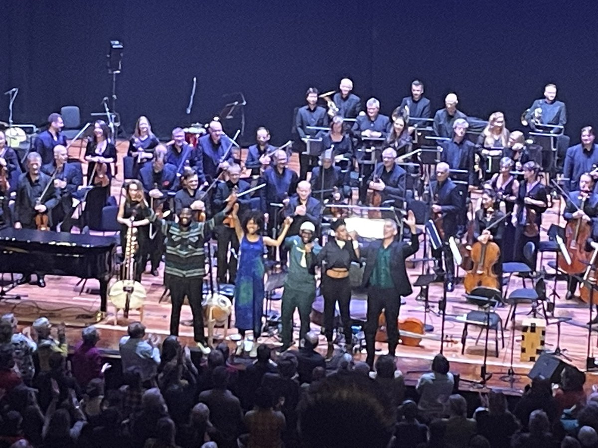 Loved last night @RoyalNottingham watching Konya’s performance of ‘Hiraeth’ @BBCCO by her sister @Isatakm -on stage @seckoukeita Ayanna Witter-Johnson, Suntou Susso and Davide Mantovani 🎹🪕🎻🪘