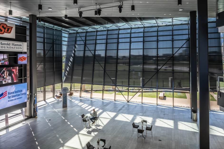 Draper, Inc. (@draperinc) on Twitter photo Customized FlexShade 2 motorized roller shades with @Mermet_USA E Screen 1% Charcoal reduce glare and heat gain on curved glazing at the <a href="/hamminstitute/">hamminstitute</a>. Installation by Russell Interiors.
Photograph by David Cobb Customized FlexShade 2 motorized roller shades with @Mermet_USA E Screen 1% Charcoal reduce glare and heat gain on curved glazing at the <a href="/hamminstitute/">hamminstitute</a>. Installation by Russell Interiors.
Photograph by David Cobb