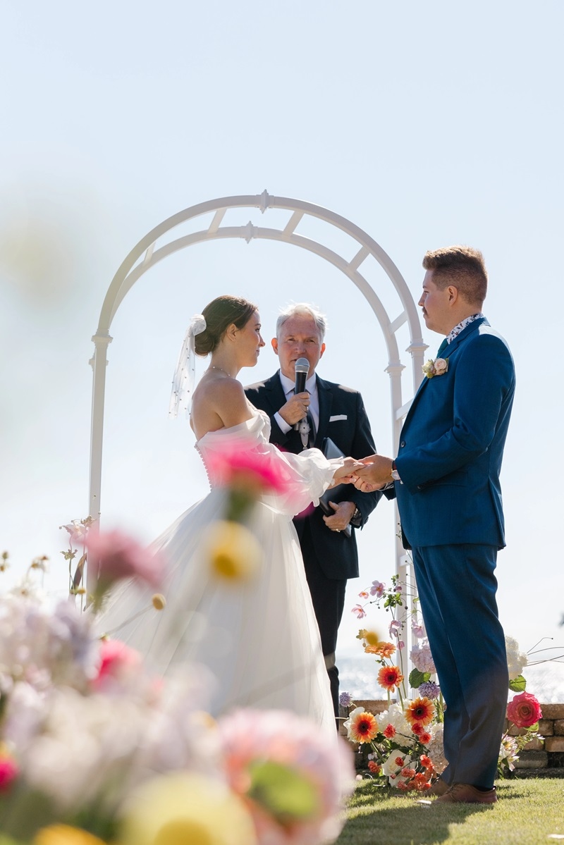 ASWeddings's tweet photo. It was a beautiful day when officiant Patrick Tracy helped Tristen &amp; Kyle tie the knot in West Van. "Patrick helped us through everything, was great on the day, held a beautiful ceremony, and not to mention dressed to the nines for it! It was perfect!" @shootwithelena https://t.co/IgHPCrOOUj