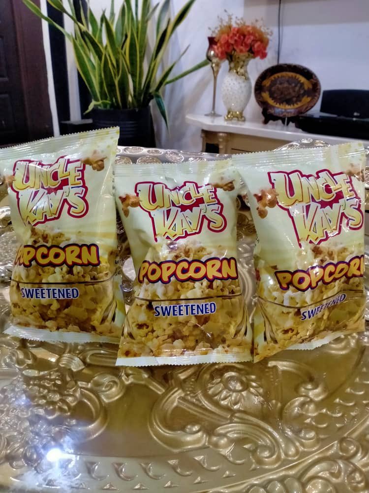 ManLikeFijay's tweet photo. so my brother just started this and you can patronize for your kids parties/events this festive period or for the sweet tooth that loves a good snack. you can get it  in your nearest stores or reach out to place orders. 
I need this brand to move. Pls RT if you can. E shey 🙏🏾 https://t.co/99XfWtN1l6