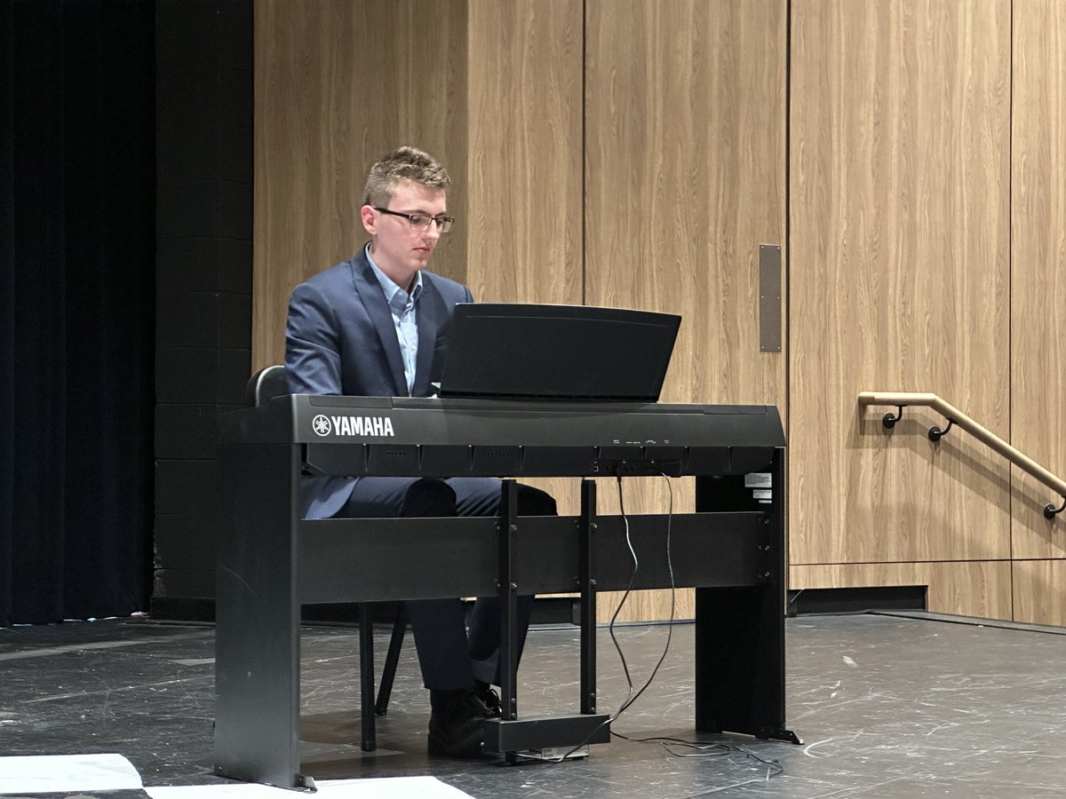 Mrs. Gedert tweet media