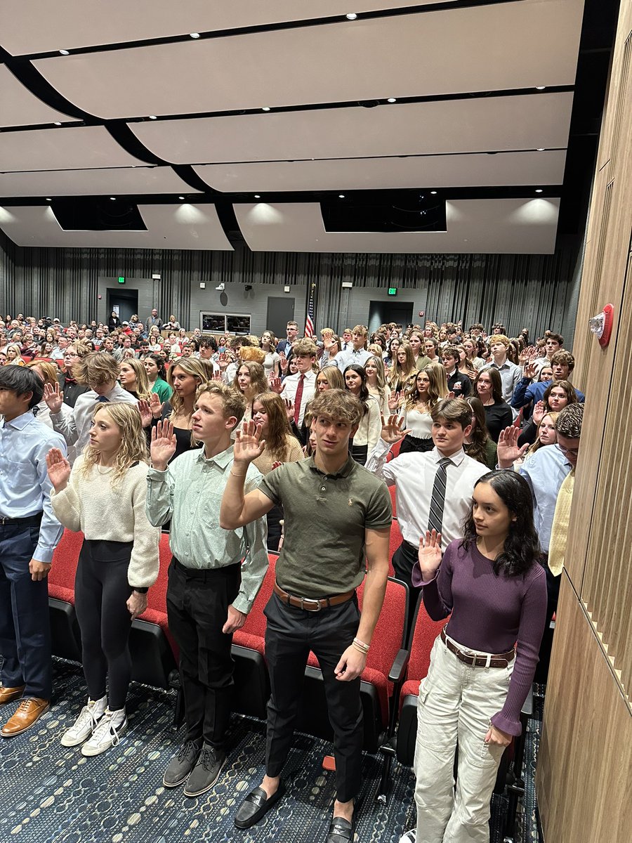 Mrs. Gedert tweet media