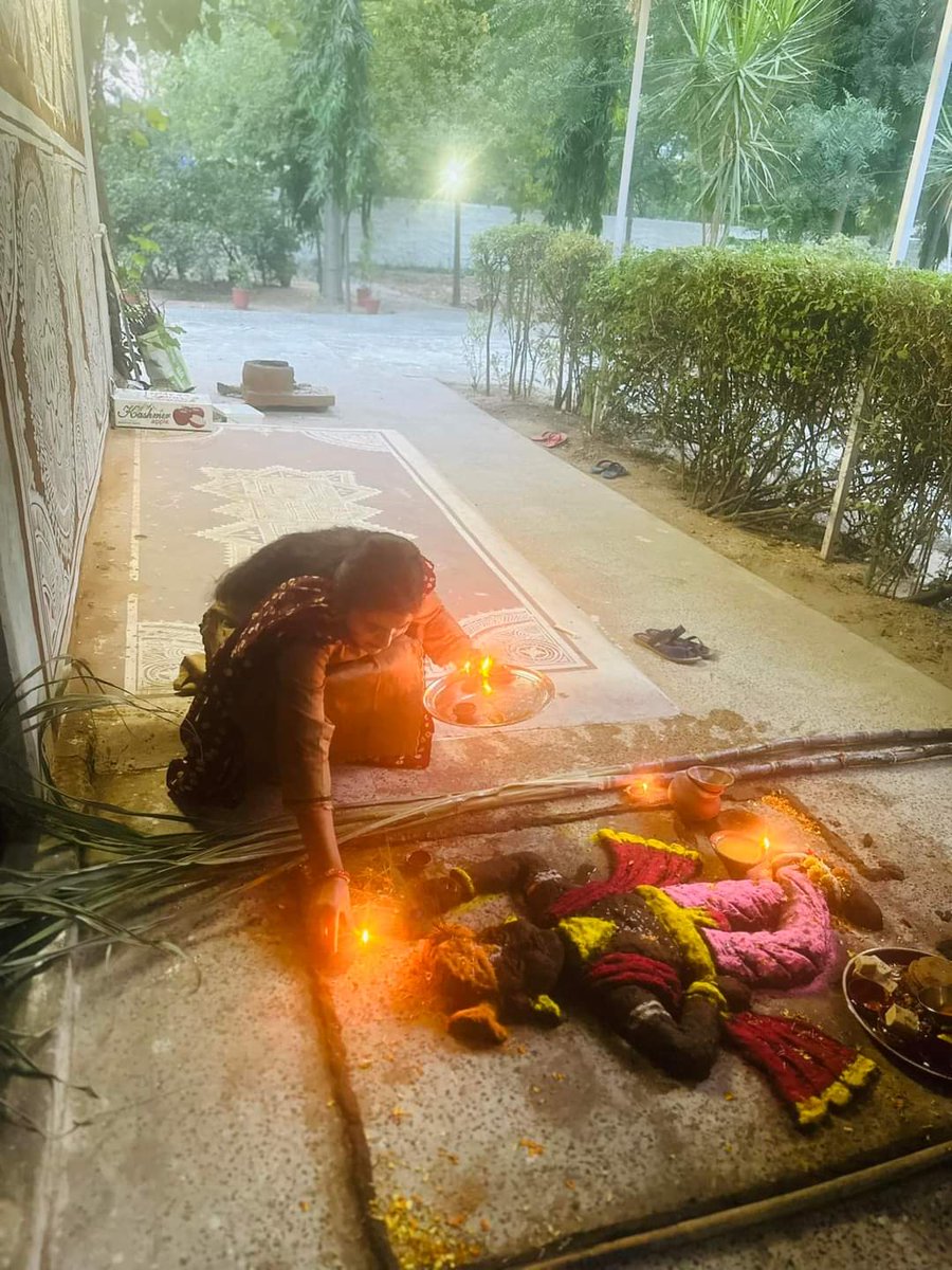 pooja_Awana_IPS's tweet photo. #goverdhan pujan 🙏 https://t.co/0rgt1lUMJ3