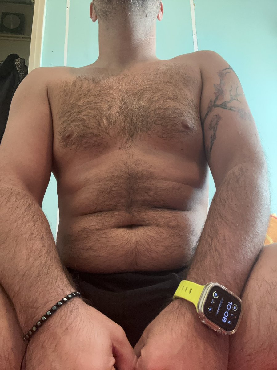 Nikolaos84's tweet photo. Good morning from me and my abs 🤣😈 https://t.co/ppX9HXu3EH