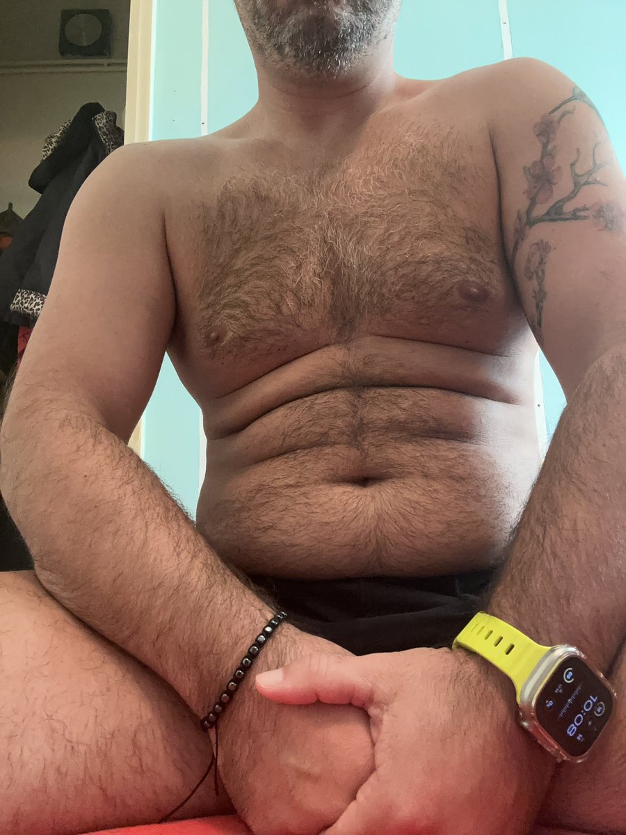 Nikolaos84's tweet photo. Good morning from me and my abs 🤣😈 https://t.co/ppX9HXu3EH