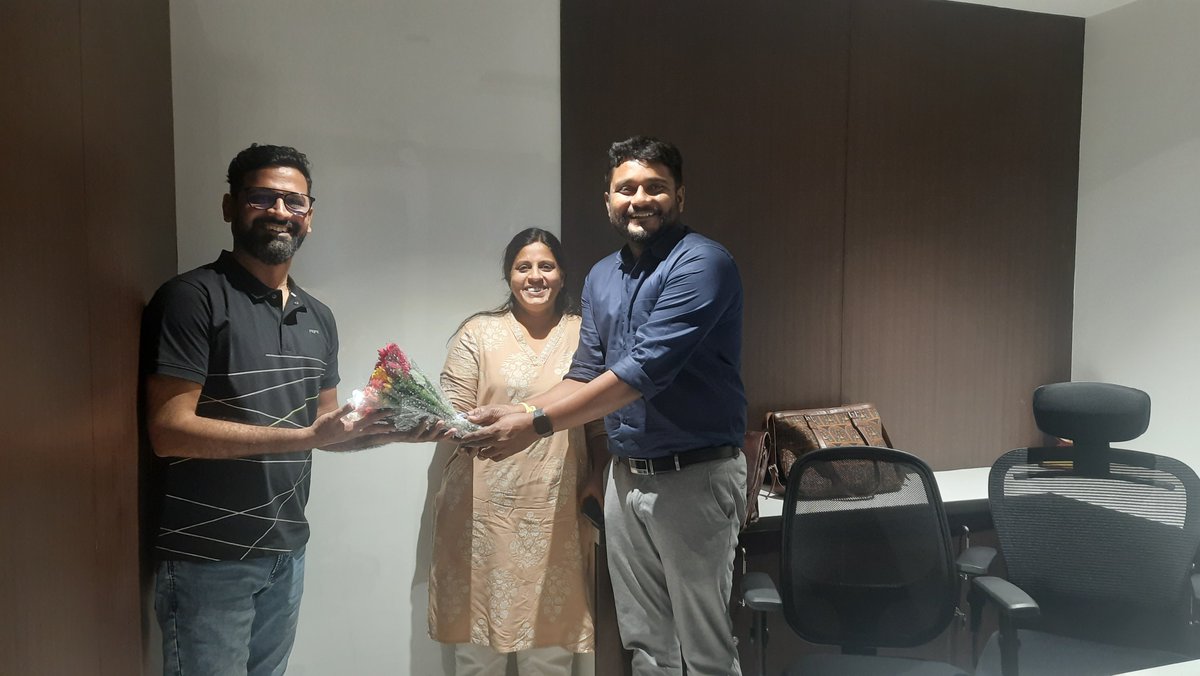 squashapps's tweet image. Thrilled to host our client Karthick for a project visit today! 

#ClientVisit #SquashApps