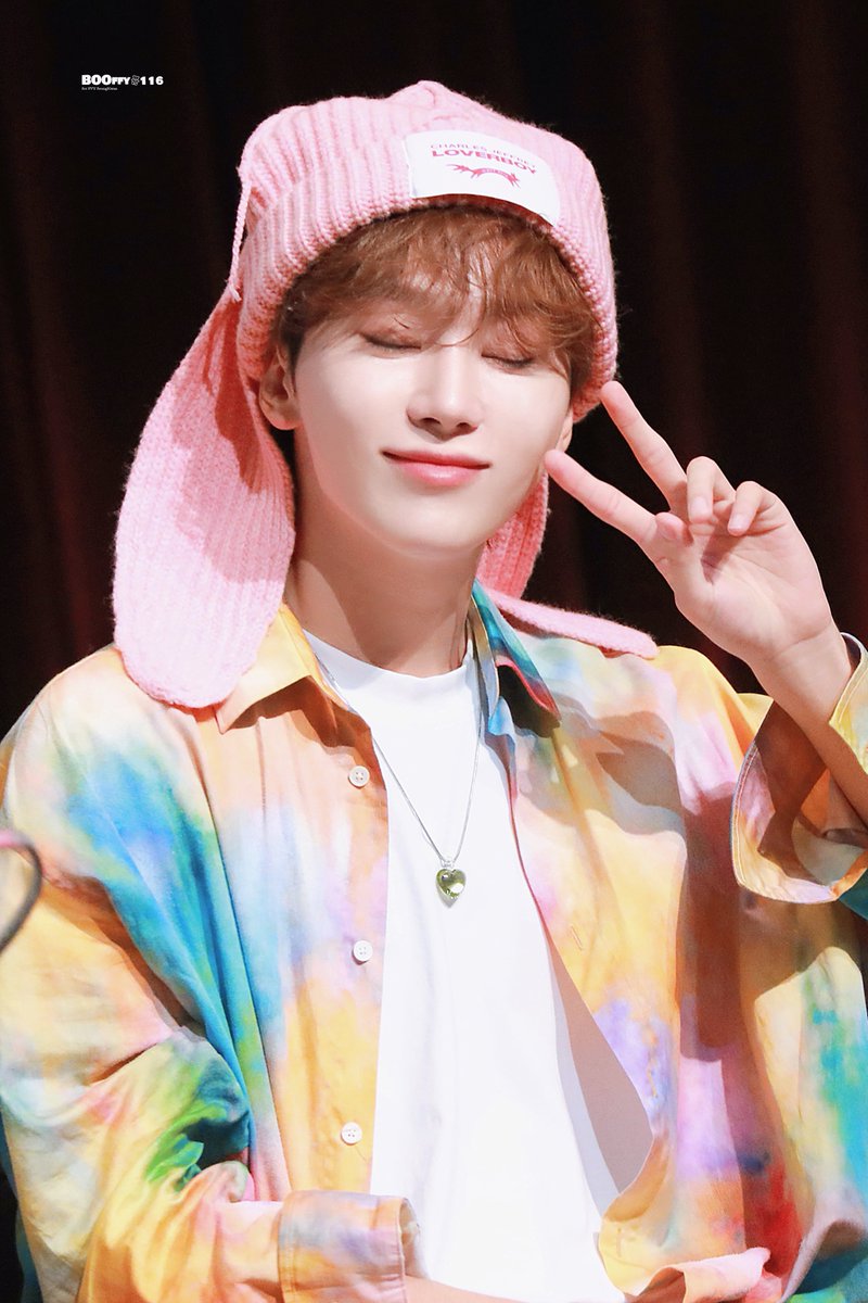 BOOffy_116's tweet photo. 231105 뮤직플랜트 팬싸

🐰

#승관 #부승관
#スングァン #SEUNGKWAN 
#SEVENTEEN #세븐틴 @pledis_17 https://t.co/Mfhs3bl2JQ