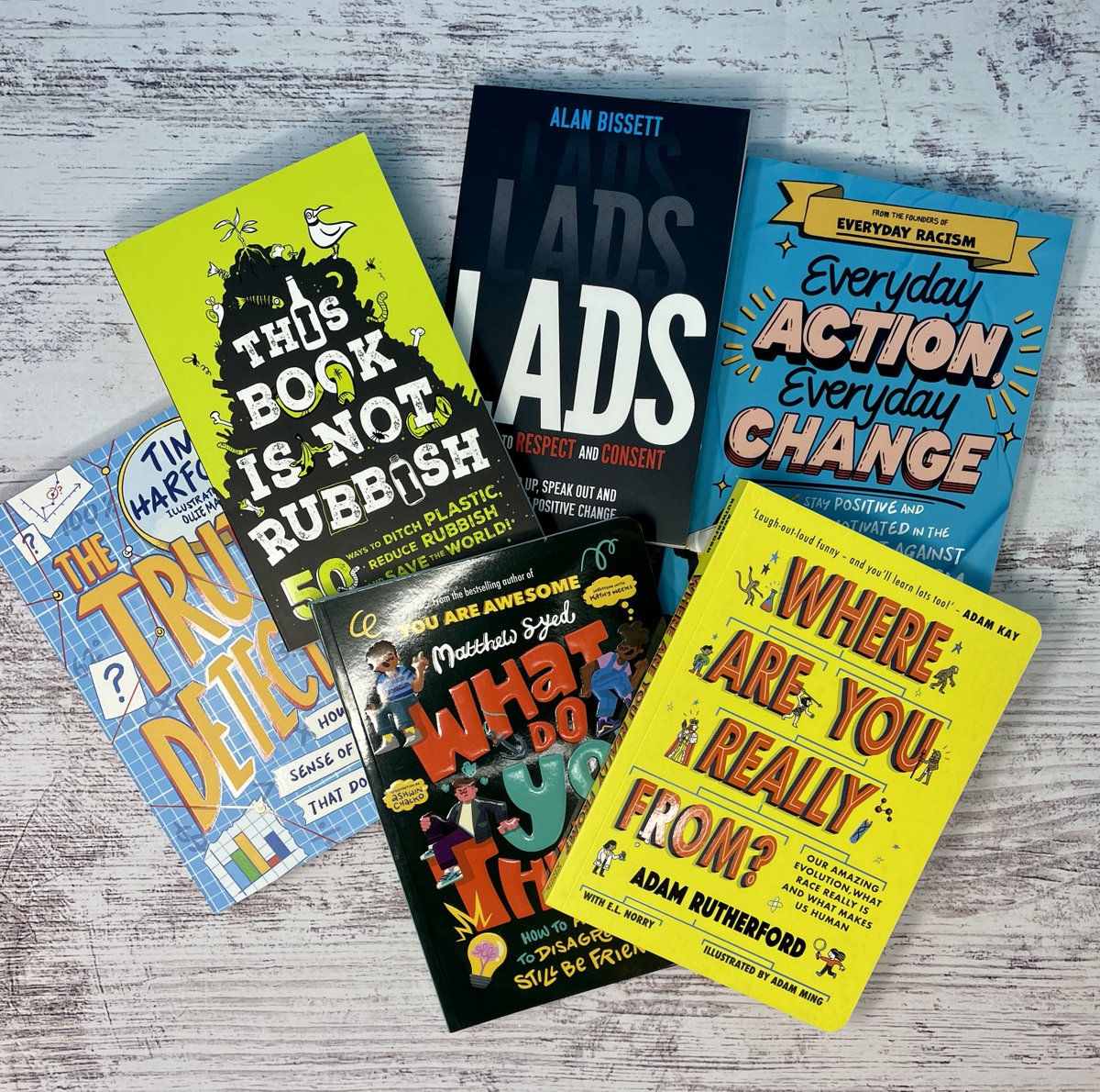 HachetteKids's tweet image. This #NonFictionNovember, we're shining a light on the issues that really matter!

From fake news to equality and the environmental crisis, the modern world can be a scary place! Learn more and confront these issues head on with this accessible selection of non-fiction titles 📚