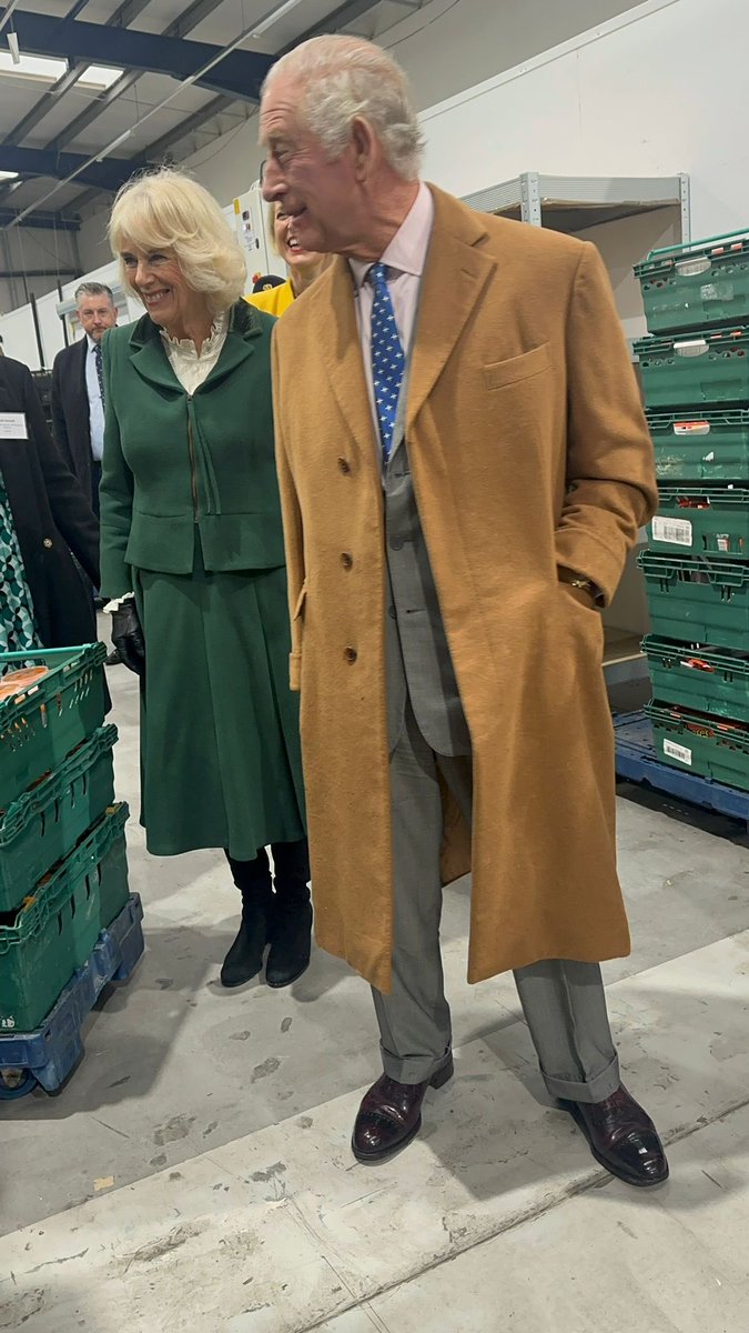 RoyaNikkhah's tweet photo. King Charles is marking his 75th birthday visiting @SOFEAUK with the Queen to launch his Coronation Food Project which aims to tackle and reduce food waste across the UK. Later he’ll host a Buckingham Palace reception for nurses and midwives, before dinner with family and friends https://t.co/IiLMViOQ78