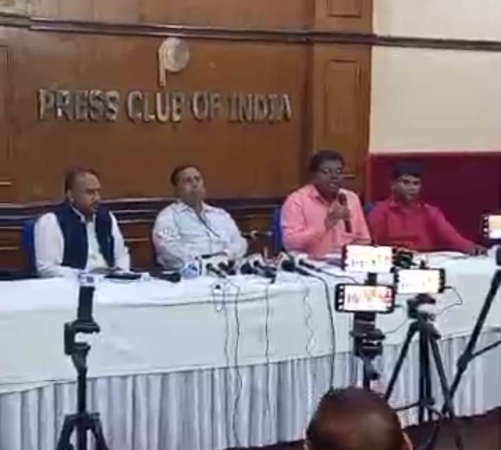 नरेंद्र मोदी को लीगल नोटिस भेजा गया सोमनाथ मंदिर खाली करने के संदर्भ में
प्रेस कांफ्रेंस दिल्ली 

#BAN_EVM