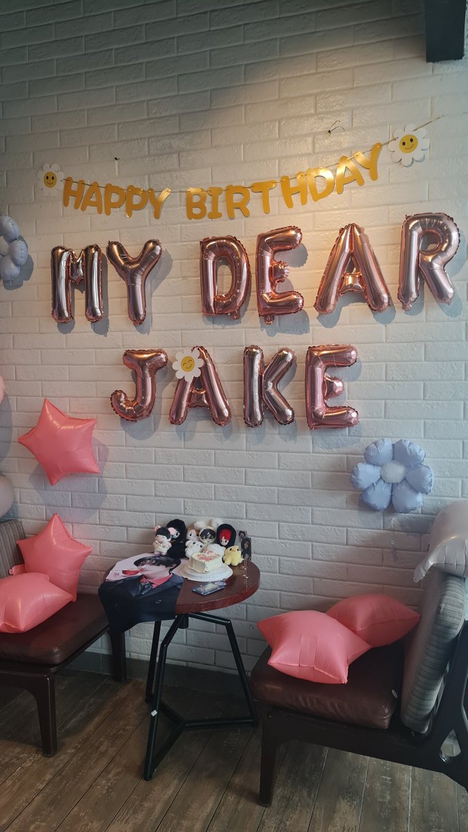ikeucarteu's tweet photo. ⋆｡⋆୨୧˚ happy jake day ˚୨୧⋆｡⋆

[ 101323 ]

✨️ #ForMyDearJake by allforenhaph 

ofc i won't miss my most awaited cse, jake's day !! 🥹 i'm glad that i had the time to celebrate my precious man's birthday 🩷

 it's nice meeting you also, @bubblyjwn! >ᴗ< https://t.co/UMHgPEOpX3