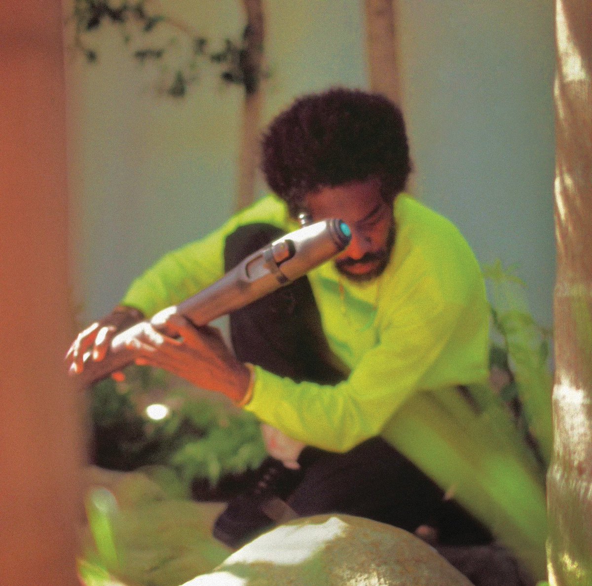 André 3000 has announced his long-awaited debut album, New Blue Sun, which will arrive on November 17th.

It's not a rap record, however; instead, it's an 87-minute collection of experimental music featuring André 3000 playing a variety of flutes. cos.lv/nx7F50Q7nMy