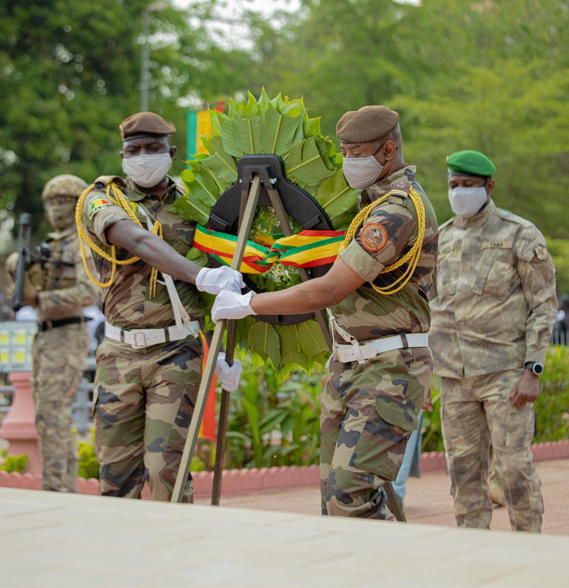 GoitaAssimi's tweet image. Mes chers compatriotes, en application de la résolution 2690 (2023) des NU, aujourd’hui 14/11/23, grâce à Allah, en raison du courage et de la détermination de nos FAMAs un raid à été mené depuis quelques jours en direction de Kidal et de lourdes pertes infligées aux GAT.