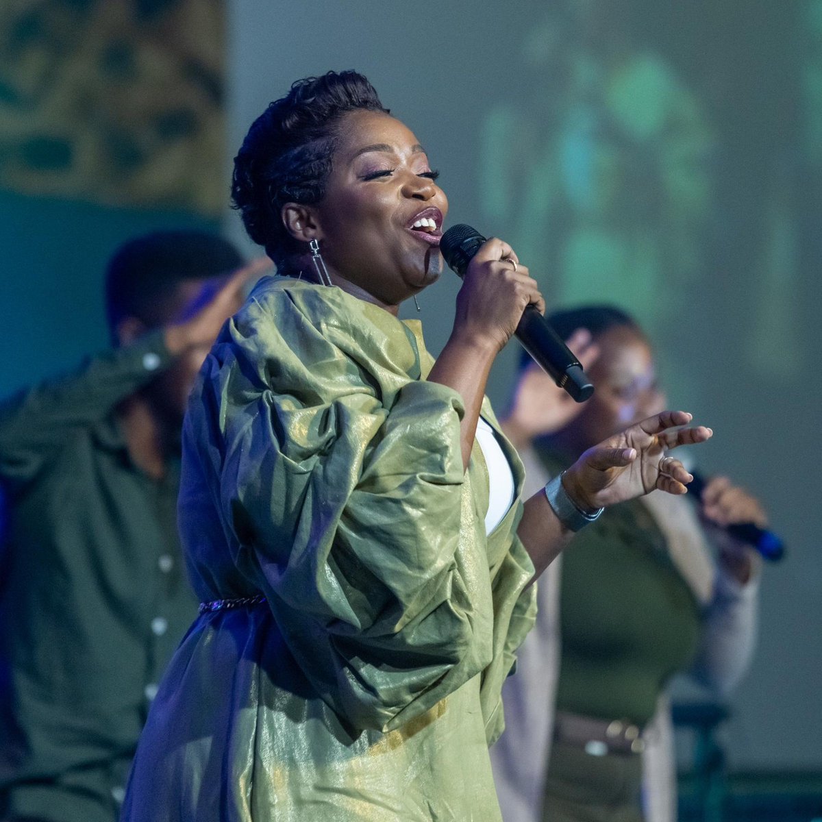 Janet Manyowa tweet media