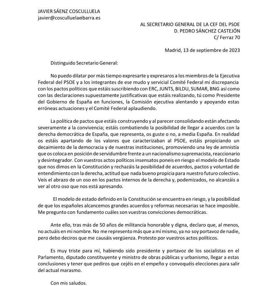 cayetanaAT's tweet image. Portavoz del Grupo socialista en el Congreso durante la Transición. Ministro con Felipe González. Miembro de la Ejecutiva Federal y del Comité Federal. Militante a lo largo de 50 años.

Hoy se ha dado de baja del @PSOE con esta carta.