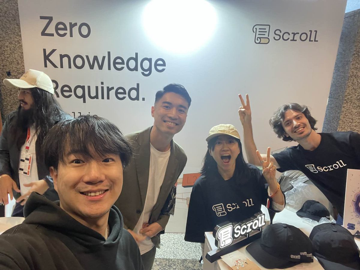 0xalphanet's tweet image. Celebrating partnership in Istanbul🇹🇷
@Scroll_ZKP @dumatoma @freealert_ 
#Devconnect