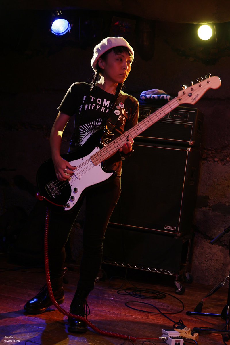 pkpkppk's tweet photo. 2023.11.11 吉祥寺MANDA-LA2

simsimBBQアルバム発売記念LIVE 
  『Bang a Gong! 』
                    ②(～⑫)

☆simsimBBQ /尾上祐一

アルバムの発売おめでとうございます！

#simsimbbq #尾上祐一 #BangaGong https://t.co/l2UUOl2ZEz