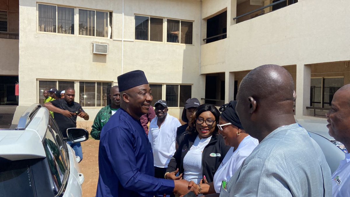 <a href="/TheNWFL/">NWFL</a> chairman, <a href="/NkechiOnkem/">Nkechi Obi</a> and board members, receiving the <a href="/thenff/">The NFF 🇳🇬</a> president, Alhaji Ibrahim Gusau to the press briefing, preceding the ##NWFL202324PremiershipSeasonOpener
#WomenFootballRising