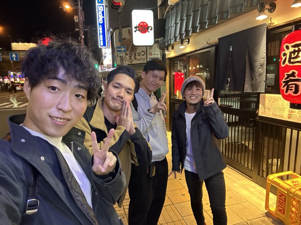 nobitel3's tweet photo. 営業終わりに📷✨
なんばウォークメンバー
もっとも���と仲良くなって来ます！😆

#d1wgp3 
#ドクターストレッチ 
#なんばウォーク日本橋駅前店
#D1隊長チーム7 https://t.co/V0KmkHLesb