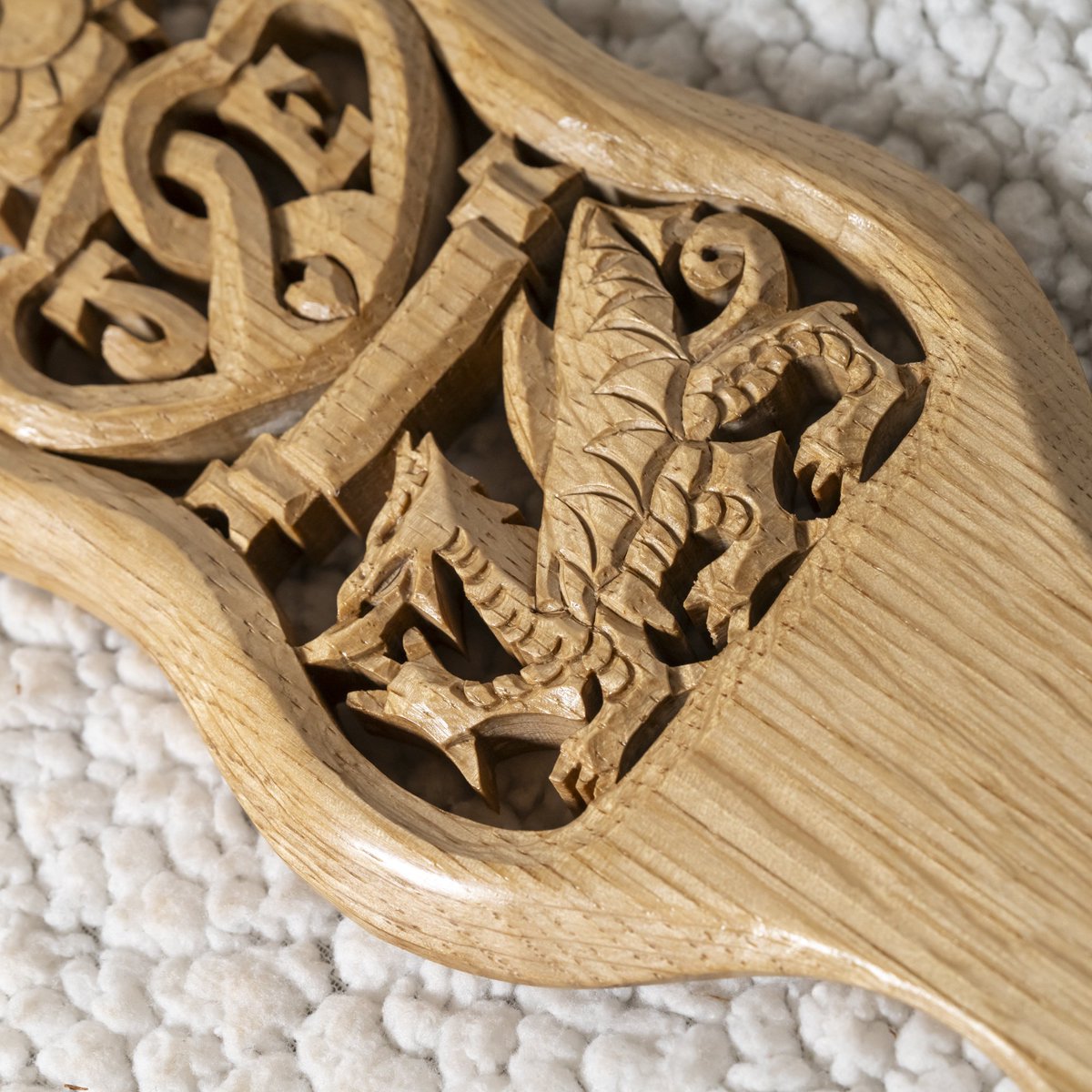 Always love handcarving a Welsh dragon upon our bespoke lovespoons. 

#Welshdragon #wales #welshlovespoon #handcarved #weddings #anniversaries #craft #woodcarving
