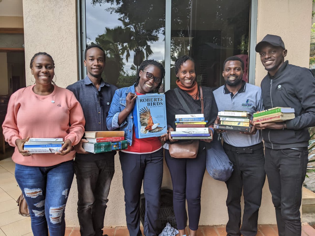 acus_uganda's tweet photo. 1. Birds are beautiful 
2. Birds are indicators of the environmental ecosystem health
3. Birds have immense cultural value
3. Uganda's birds are unique

Do you wish to learn more about birds? 
We have a variety of books for birders &amp; environmentalists. Don't hesitate to reach us https://t.co/a4PruYrRRf