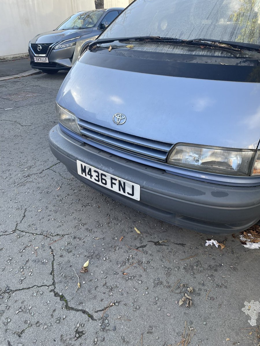 rubysniffies's tweet photo. @Jas_Athwal @RedbridgeLive @RedbridgeLive these are abandoned or stolen, Chudleigh Crescent, been here over two months. https://t.co/naiA54qBS4