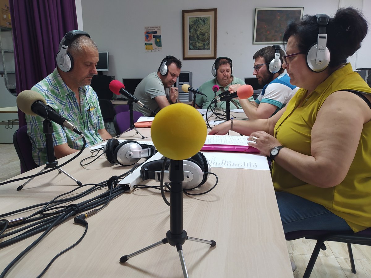 Remolinos de Quijotes, el programa de radio realizado por los usuarios de la asociación El Timón, escúchanos en Radio Ejido los viernes o sábados a las 12 a.m. o en la app para móvil Ivoox cuando quieras!