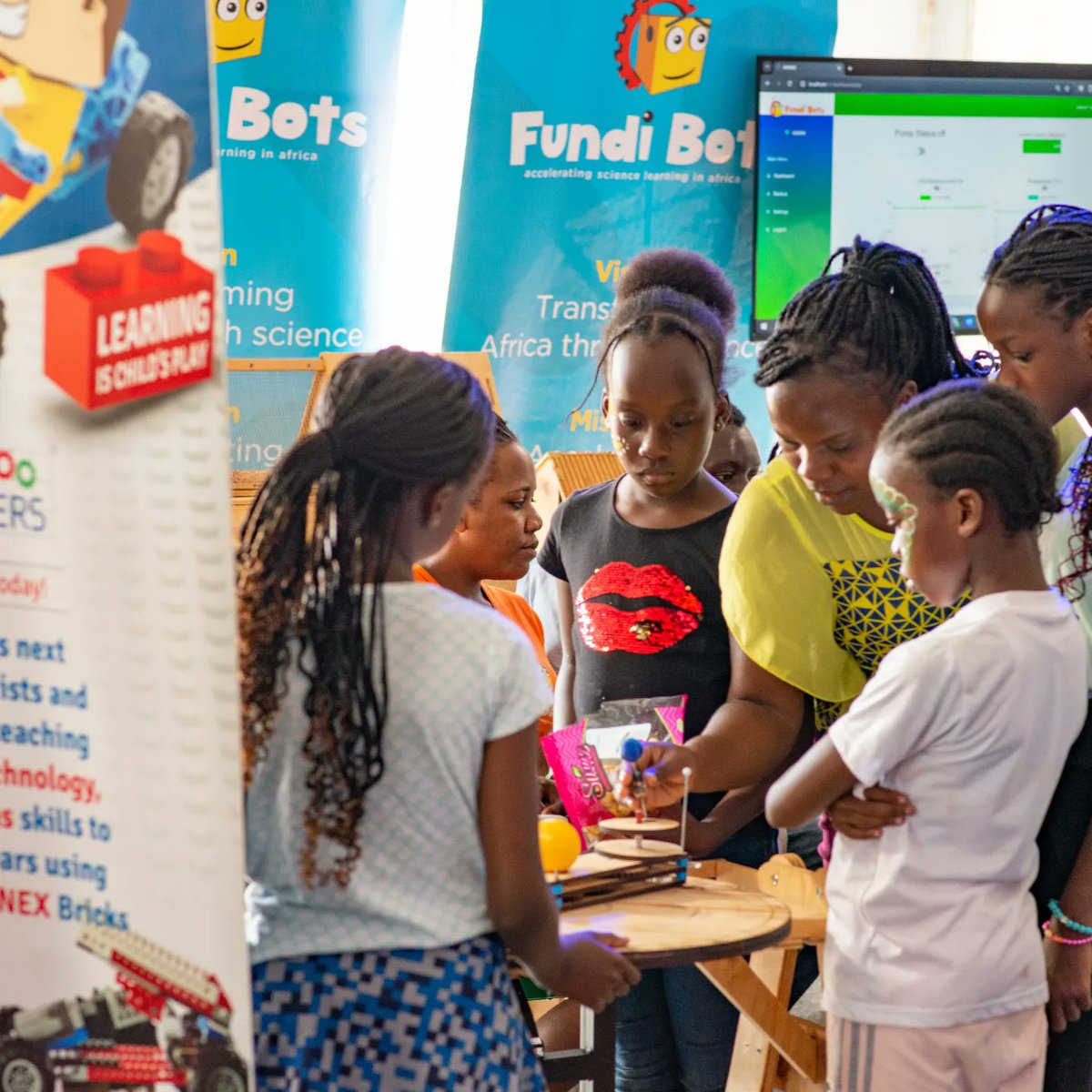FundiBots's tweet photo. "If the children are our future, then there is no greater way to invest than investing in our children." - Dr Nirvadha Singh
.
.
Here's to investing in the future techies, innovators and changemakers🥳
📷 : Highlights from 2023 #NationalScienceWeekUg
#WeareFundi https://t.co/5E5TUFTmcQ