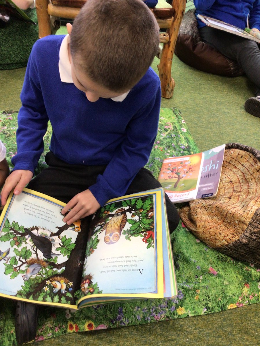 LFP_MrsH's tweet image. 3MC enjoying their Library session today. 📚💕#learntoreadreadtolearn
@Lea_Forest_HT @lea_forest_curr @LFP_MCollis @LFP_DHT_MrW @LFP_Dep @lea_forest_aet