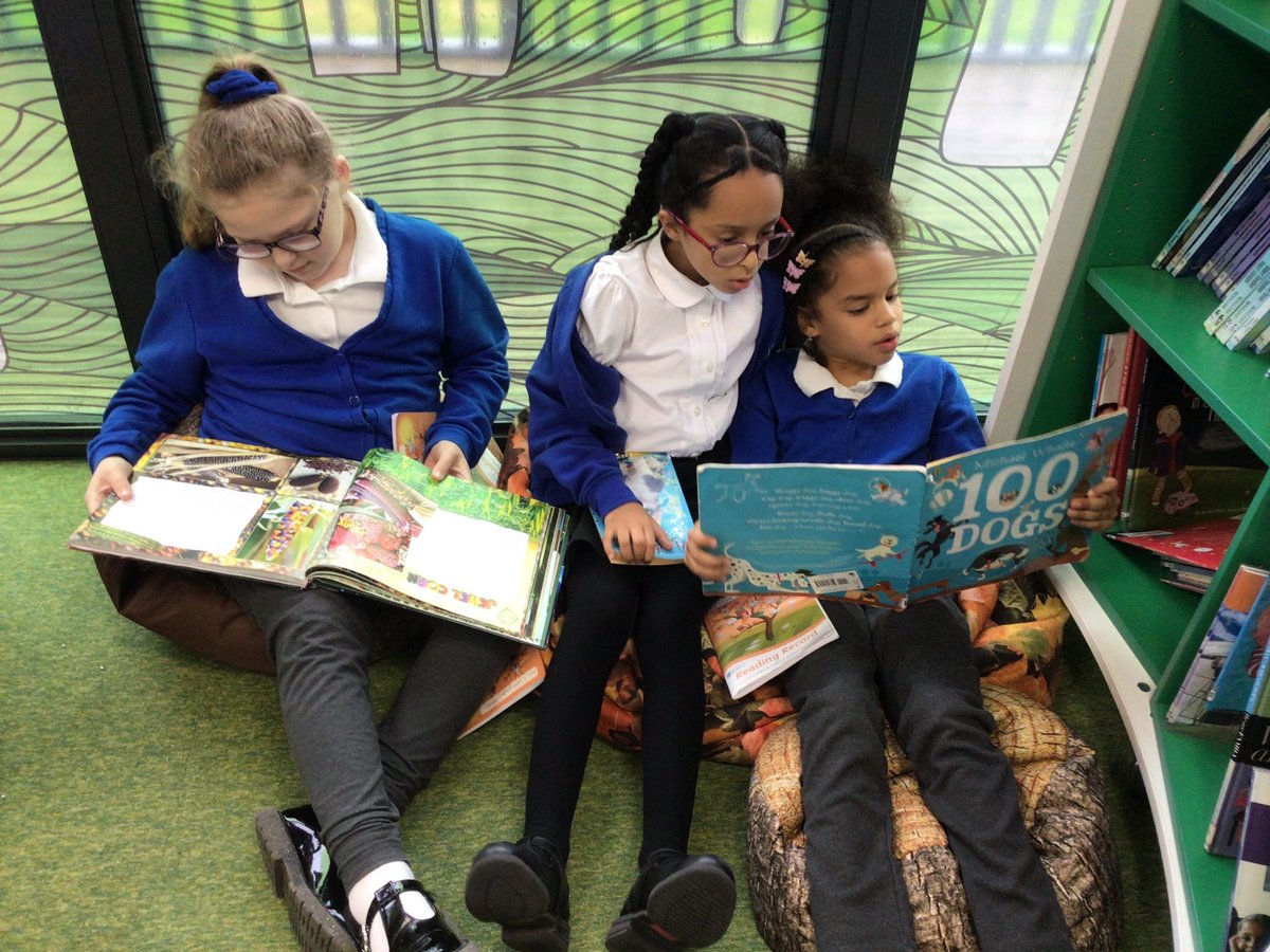 LFP_MrsH's tweet image. 3MC enjoying their Library session today. 📚💕#learntoreadreadtolearn
@Lea_Forest_HT @lea_forest_curr @LFP_MCollis @LFP_DHT_MrW @LFP_Dep @lea_forest_aet