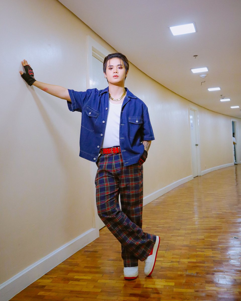 Official_ALAMAT's tweet photo. [ALAMAT ALAS]

ALAMAT | 110523 PBA Season 48 Opening Ceremonies at Smart Araneta Coliseum

ALAMAT ON PBA48
#ALAMATIsaPuso ☝🏽🤎 https://t.co/f9e0hC4dd9
