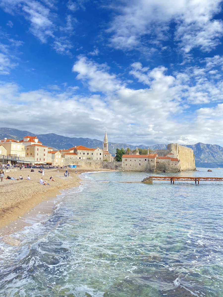 vstamencic's tweet photo. Mora nikad dosta... #starigrad #oldtown #budva #montenegro #sea https://t.co/DGufJDPxLI