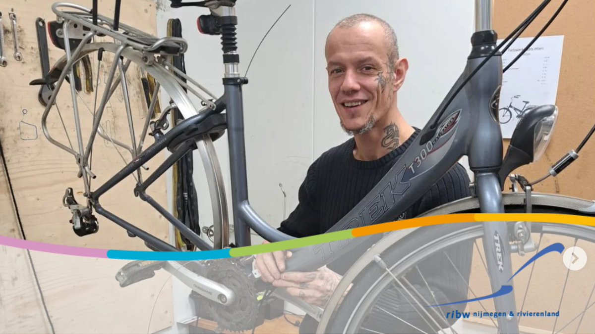 “Joost was bij ons 3 maanden actief als fietsenmaker bij RIBW De Loods, maar inmiddels alweer uitgestroomd naar een betaalde fulltimebaan als fietsenmaker. Mooi om te zien hoe we iemand met talent en vakkennis weer dat ene zetje kunnen geven.” 

Repost: 👉 bit.ly/47dd7Ep