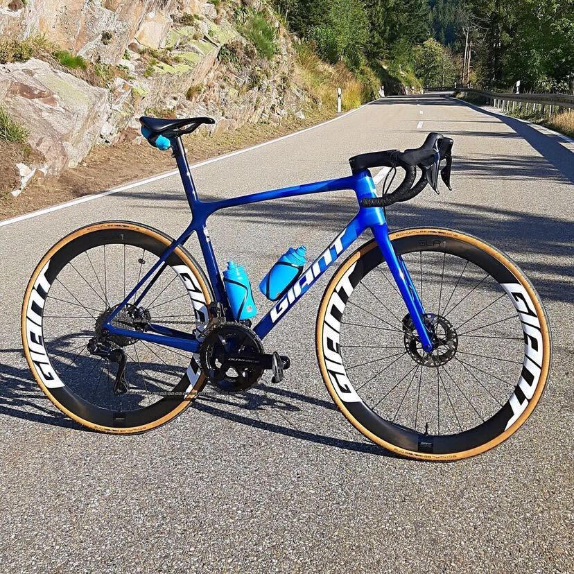 The ultimate all-rounder for the performance-obsessed, Saber Rider shares his sharp TCR Advanced SL Disc Team! ⚔️ #TCRTuesday #RideUnleashed
