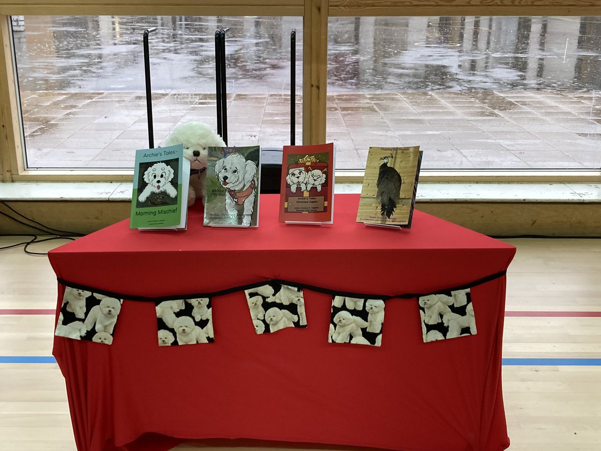 I had a lovely morning reading story Charley the Peahen and Christmas Capers to P3 &amp; P4 children <a href="/CarnegiePS/">Carnegie PS & Nursery</a>  <a href="/BookWeekScot/">Book Week Scotland</a> <a href="/InPeacocks/">Peacocks In Pittencrieff Park</a> <a href="/Pittencrieff_Pk/">Pittencrieff Park</a> <a href="/FifeCouncil/">Fife Council</a>