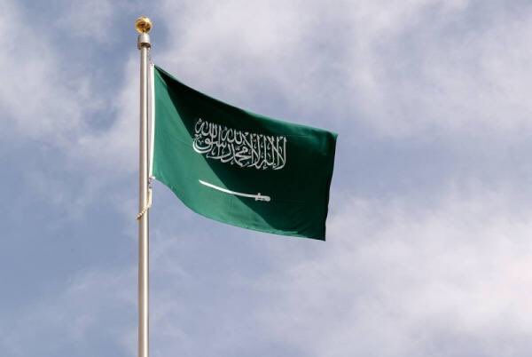 SaudiNews50's tweet photo. عاجل:

يُعد أكبر حقل للغاز الصخري الغني بالسوائل في منطقة الشرق الأوسط..

أرامكو السعودية تنجح في إنتاج أول غاز حبيس غير تقليدي من منطقة أعمالها جنوب الغوار، حيث يدعم هذا الإنجاز إستراتيجية الشركة لزيادة إنتاج الغاز بأكثر من نصف إنتاج عام 2021 بحلول عام 2030.

- https://t.co/cD5nVGzSI5