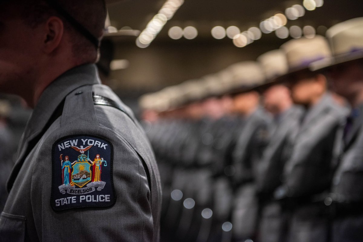 nyspolice's tweet photo. Join the State Police team! Apply to become a Trooper today at https://t.co/H5qNLqXAPt. #JoinNYSP https://t.co/3jQWWczV6B