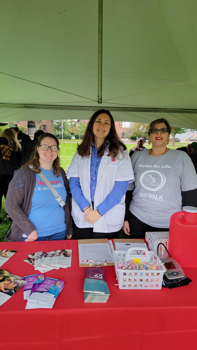 DrSeemaKazmi's tweet photo. #WorldDiabetesDay Her Fight is Our Fight! #AmericanDiabetesMonth @AmDiabetesAssn #ConnectedForLife #LivingRed https://t.co/L8KYe677yU