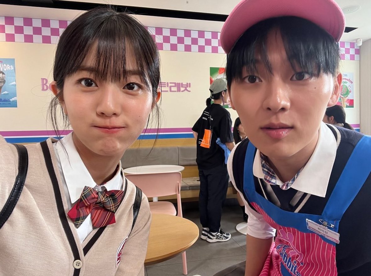 myottlife's tweet photo. 이찬청아 셀카가득.. 최고의 아기부부야…!!!!!!!! https://t.co/umF4hpzAHJ